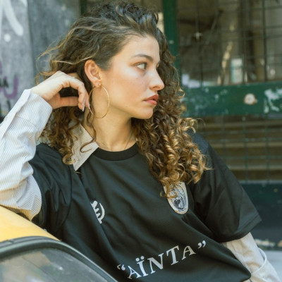 Ένα lookbook φτιαγμένο από τις ιστορίες που «γράφονται» καθημερινά στους δρόμους της πόλης