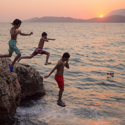 Μαμά Στην Αναμονή στο Camp: Το 90s καλοκαίρι για τα παιδιά δεν χωρά στη ζωή των millennial γονιών