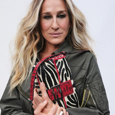 Sarah Jessica Parker: «It’s Not a Bag, It’s a Baguette» Η Fendi Baguette επιστρέφει εκεί που ανήκει