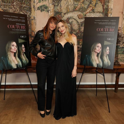 Η Angelina Jolie μιλά για τη μητέρα της και συγκινεί: «Χανόμαστε και νιώθουμε απομονωμένοι»