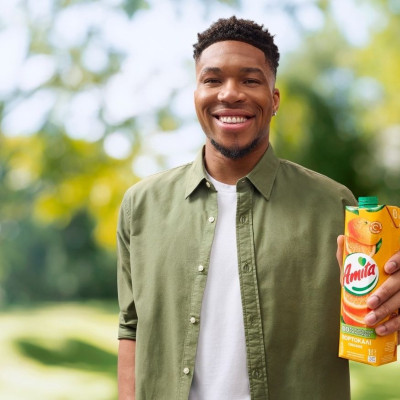 Ο Γιάννης Αντετοκούνμπο είναι ο νέος Brand Ambassador της Amita!