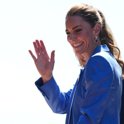 Kate Middleton: Το μπλε κοστούμι στο Wimbledon είναι η απόχρωση που ψάχνουμε όλες αυτό το καλοκαίρι