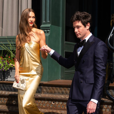 Ποιες καλεσμένες ήταν εκτός black tie dress code στον γάμο της Taylor Swift και ποιες εντυπωσίασαν