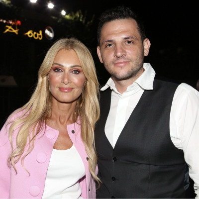 1 μήνας συνεχόμενης επιτυχίας για το θεατρικό έργο «ΤΟΥ ΑΓΟΡΙΟΥ ΑΠΕΝΑΝΤΙ» των Ρέππα – Παπαθανασίoυ