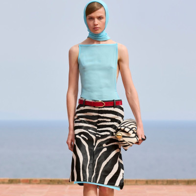 Zebra Print: Το αγαπημένο μοτίβο είναι τάση και δείχνει πιο fashionable από ποτέ και στην παραλία