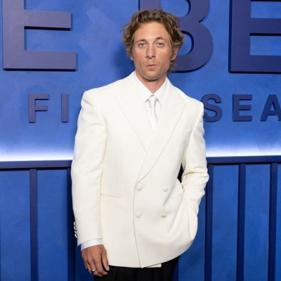 Ο Jeremy Allen White αποκάλυψε πως κράτησε το πιο βαρύ αναμνηστικό από το πλατό του «The Bear»