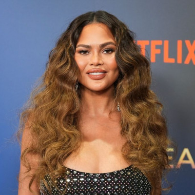 Chrissy Teigen: Όσα έμαθε στα 40 και γιατί σταμάτησε να κυνηγά την τελειότητα