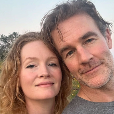 Έναν χρόνο χωρίς τον James Van Der Beek: Η συγκινητική ανάρτηση της συζύγου του για την επέτειο τους