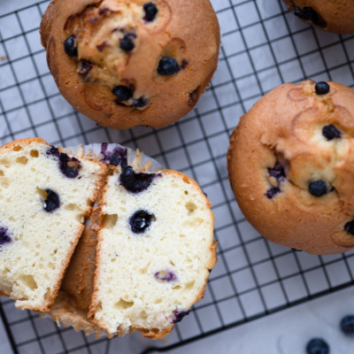 Αυτά τα blueberry muffins θα γίνουν το αγαπημένο σου πρωινό & είναι πανεύκολα