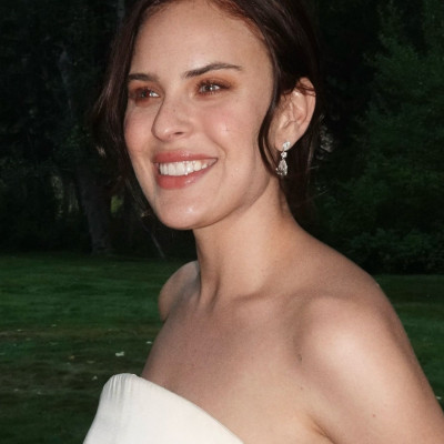 Η Tallulah Willis παντρεύτηκε: Το Balenciaga νυφικό των 712 ωρών και ο Έλληνας κομμωτής