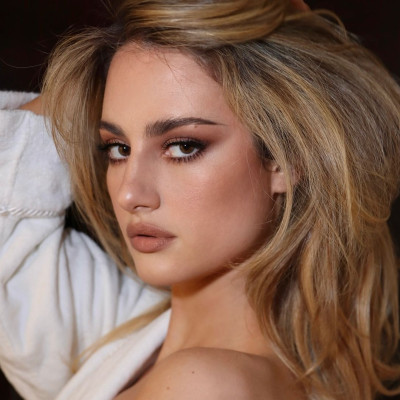 Το νέο beauty flex σου είναι τα μάτια σου και το TikTok το λέει eyemaxxing