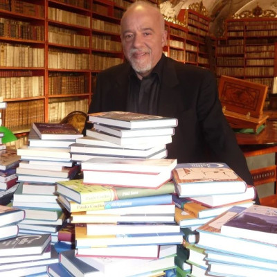 Paulo Coelho: Έγινε viral πριν υπάρξει το Instagram - Τα διάσημα quotes του «Αλχημιστή»