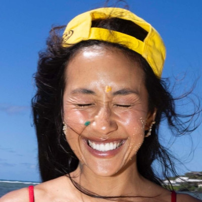 Post-vacation acne: Το στρατηγικό πλάνο για να αντιμετωπίσεις τα σπυράκια μετά τις διακοπές
