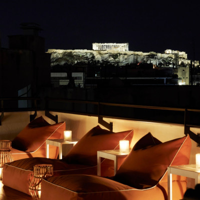 Full Moon Rooftop Party με θέα την Ακρόπολη στο Brown Acropol