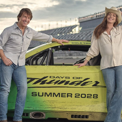 Η Anne Hathaway: Στο «Days of Thunder 2» και ο Randy Quaid τη θέλει εκτός για τους λάθος λόγους