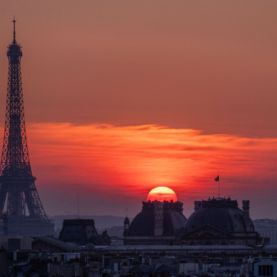 Μήπως τελειώνει το «Euro Summer» όπως το ξέραμε; Η κλιματική κρίση αλλάζει τις διακοπές μας