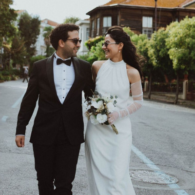 «Micro - Weddings»: Γιατί οι γάμοι με λίγα άτομα κερδίζουν ολοένα και περισσότερους υποστηρικτές;
