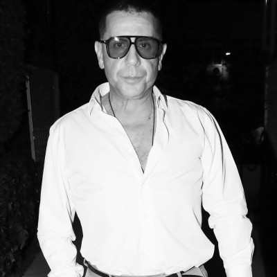 Το συλλογικό πένθος για τον Γιώργο Μαζωνάκη: Γιατί θρηνούμε κάποιον που δεν γνωρίσαμε