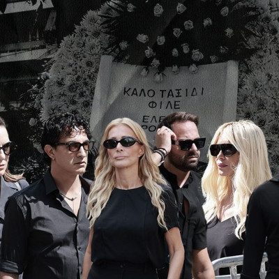 Κηδεία Γιώργου Μαζωνάκη: Όλοι οι συνάδελφοι και όσοι τον αγάπησαν στο συγκινητικό «αντίο»