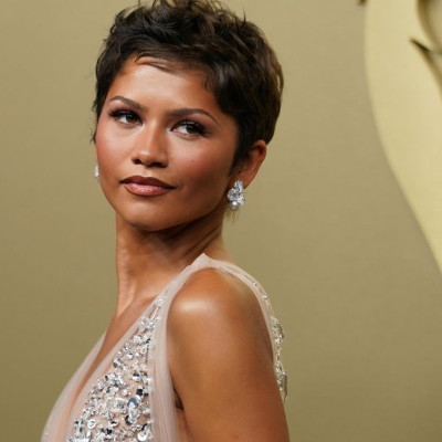 Emmy Awards 2026: Το red carpet γίνεται το απόλυτο beauty trend report του φθινοπώρου