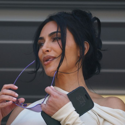 10 χρόνια μετά τη ληστεία στο Παρίσι, η Kim Kardashian έλαβε αποζημίωση ενός ευρώ μόνο