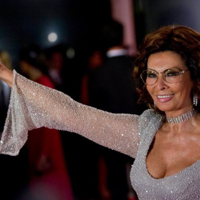 Η Sophia Loren γίνεται 92: Πώς μια φτωχή κοπέλα από τη Νάπολη άλλαξε για πάντα το σινεμά