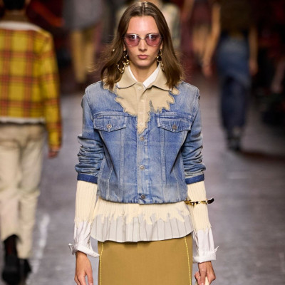 Diesel SS27: Ένα εκρηκτικό show που συζητήθηκε & η τελευταία συλλογή του Glenn Martens για τον οίκο