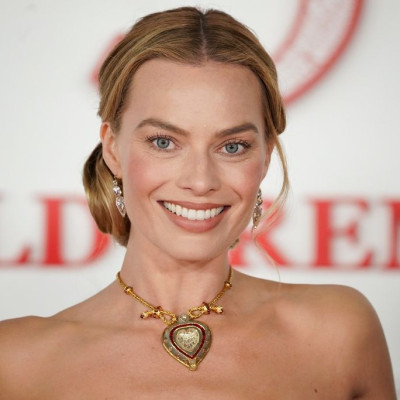 Η Margot Robbie αλλάζει αθόρυβα το επώνυμό της έπειτα από σχεδόν 10 χρόνια γάμου
