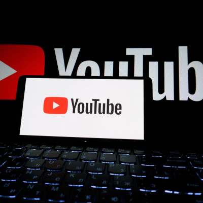 Γιατί το YouTube αρνείται να δώσει 6 δισ. για την ασφάλεια των εφήβων; Η κόντρα με τη Meta φουντώνει