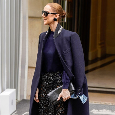 Η Céline Dion γίνεται Prada girl με μια φούστα κατευθείαν από το runway και μοιράζει style inspo