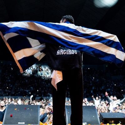 Κωνσταντίνος Αργυρός: Είναι τελικά «εκτός τόπου και χρόνου» ή στο στόχαστρο μιας εύκολης κριτικής;