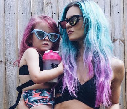 Όταν μαμά και κόρη έχουν στυλ και το δείχνουν! (pics)