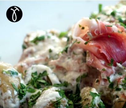 Χριστουγεννιάτικη σαλάτα με ψητές πατάτες