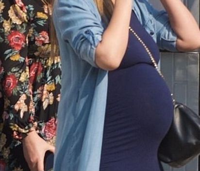 Από μέρα σε μέρα γεννάει η γνωστή ηθοποιός