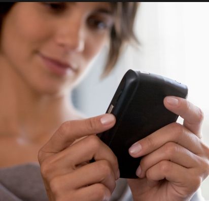 Η συμπεριφορά του είναι περίεργη ή απλά εγώ τον παρεξήγησα;