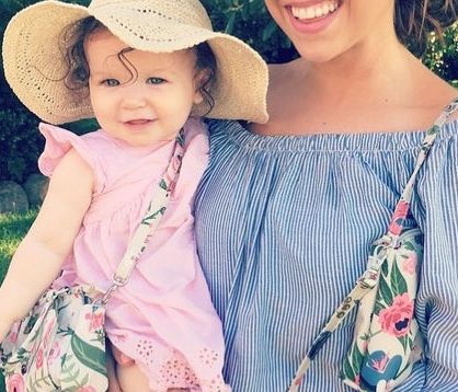 Η κόρη της μεγάλωσε πολύ και είναι μια κούκλα