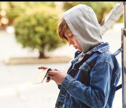 Πότε αρχίζει και πότε τελειώνει πραγματικά η εφηβεία; Η απάντηση ξαφνιάζει