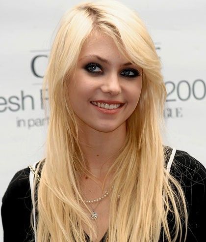 Γιατί η Taylor Momsen δεν κάνει μπάνιο;