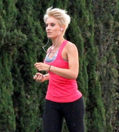 H Ελεονώρα και η άλλη