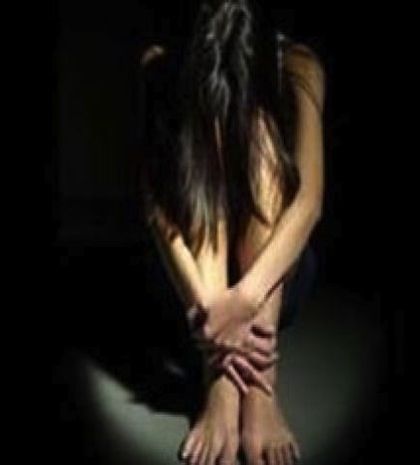 Ο ιατροδικαστής υποστηρίζει πως δεν βιάστηκε η 15χρονη στην Πάρο