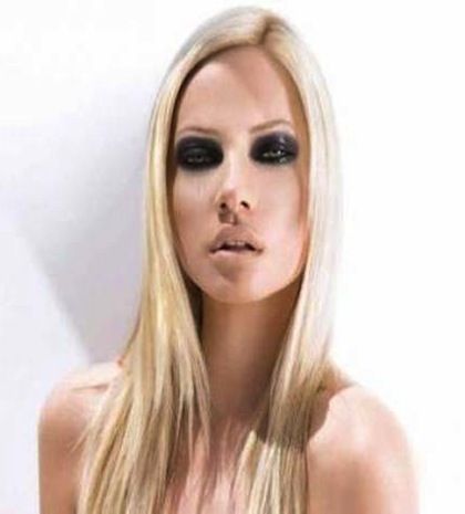 Έξαλλη η Τζούλια με την νέα ταινία-πορνό της