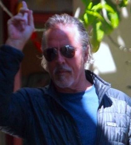 Δεν πάει το μυαλό σας ποιος είναι ο διάσημος ηθοποιός της φωτογραφίας!