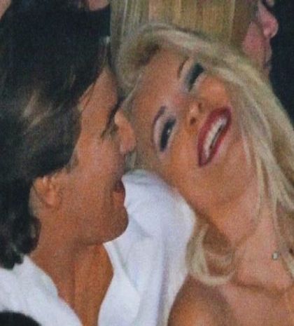 Μενεγάκη- Παντζόπουλος: Αγκαλίτσες και φιλάκια στην συναυλία του Ρέμου