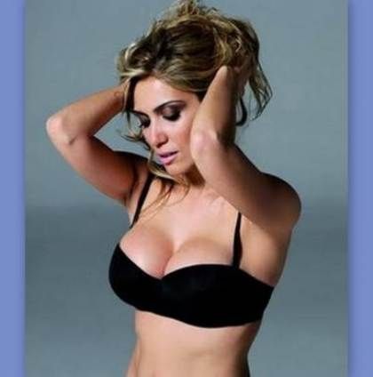 Έλενα Παπαβασιλείου: Δείτε τη σέξι φωτογραφία που ανέβασε στο twitter της!