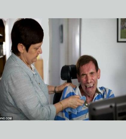 Συγκλονιστικό: Ο σπαραγμός ενός παράλυτου