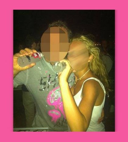 Ποιος Έλληνας ηθοποιός πίνει για να πάνε κάτω τα φαρμάκια; (φωτό)