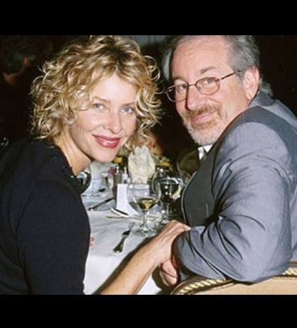 Steven Spielberg: Και φέτος επισκέφθηκε την Σαντορίνη με την οικογένειά του