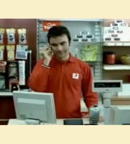 Ξεκαρδιστικό: «Συνομιλία» άνδρα με την γυναίκα του στο τηλέφωνο!