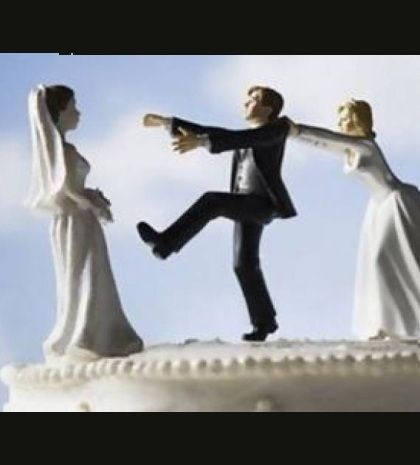 Γεγονός ο πρώτος γάμος μεταξύ…τριών!