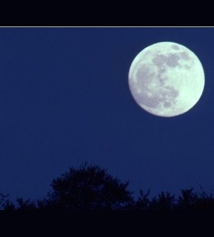Πανσέληνος στον άξονα Παρθένου - Ιχθύων